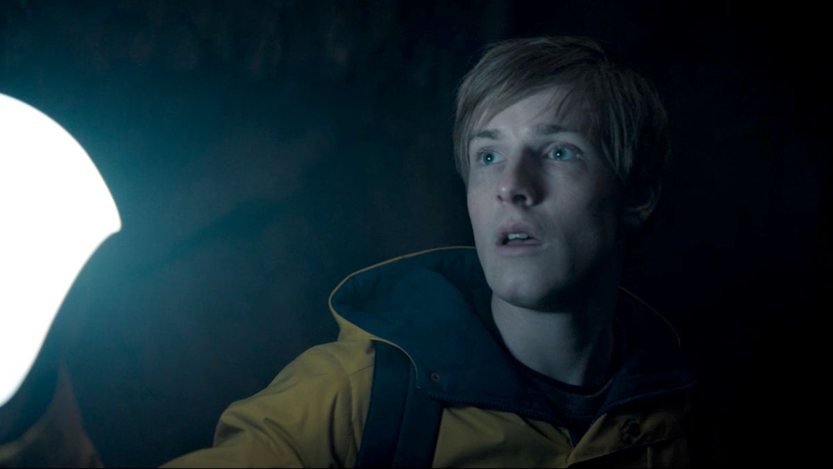 The Intricately Woven Masterpiece of Time Travel and Family Secrets